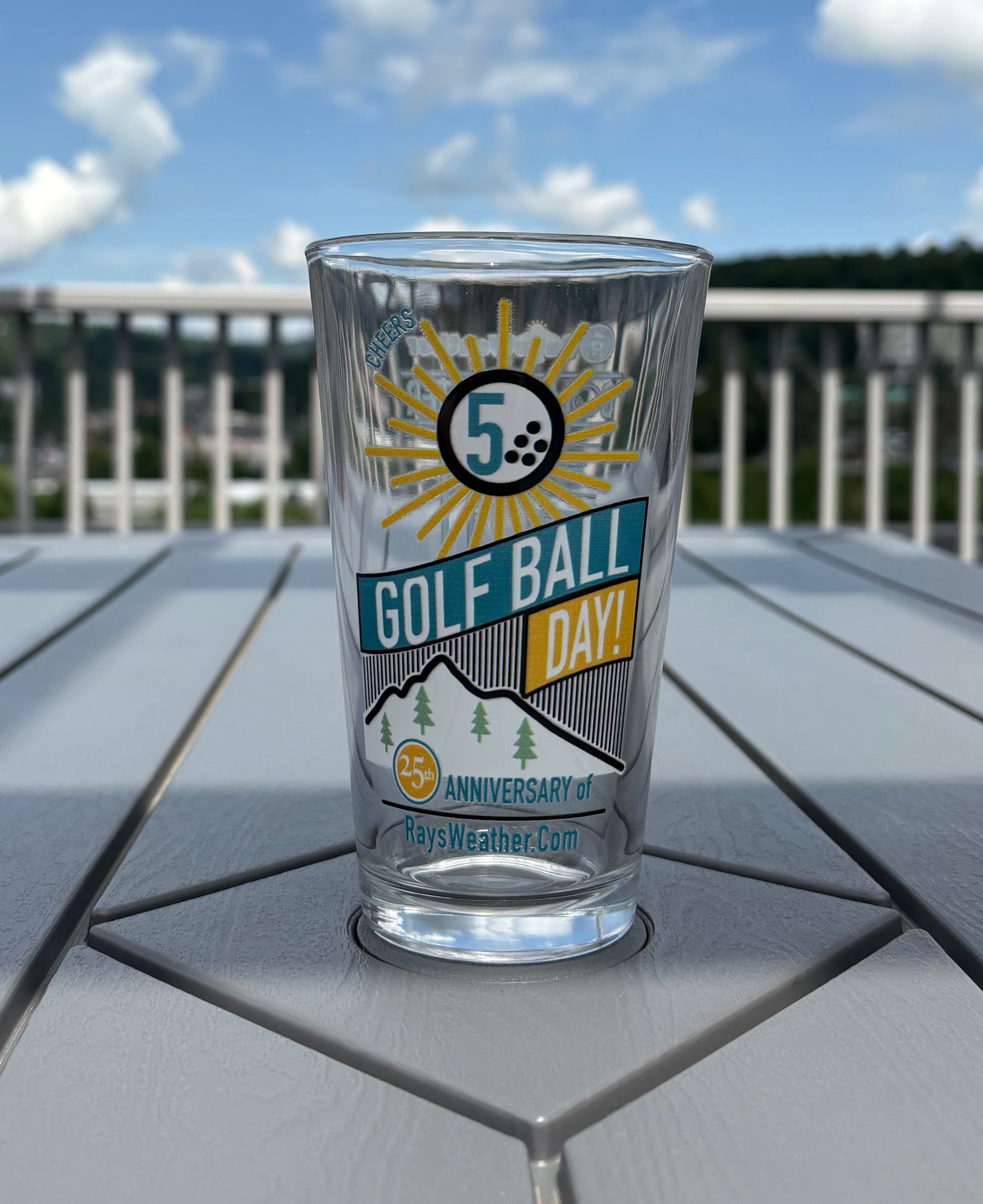 5 Golfball Day Pint Glass